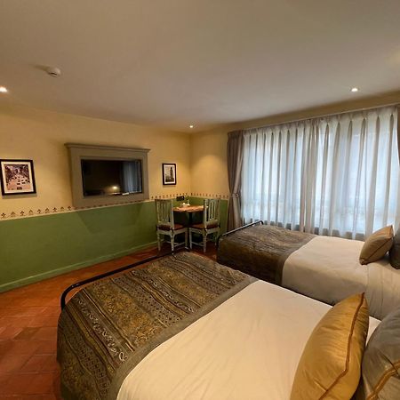Seto Ghar Hotel カトマンズ エクステリア 写真